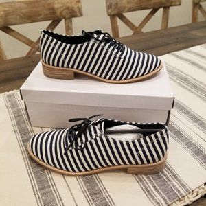 Gap Printed Structured Oxford Navy Stripe, Women, Size 8.0 US, NWT